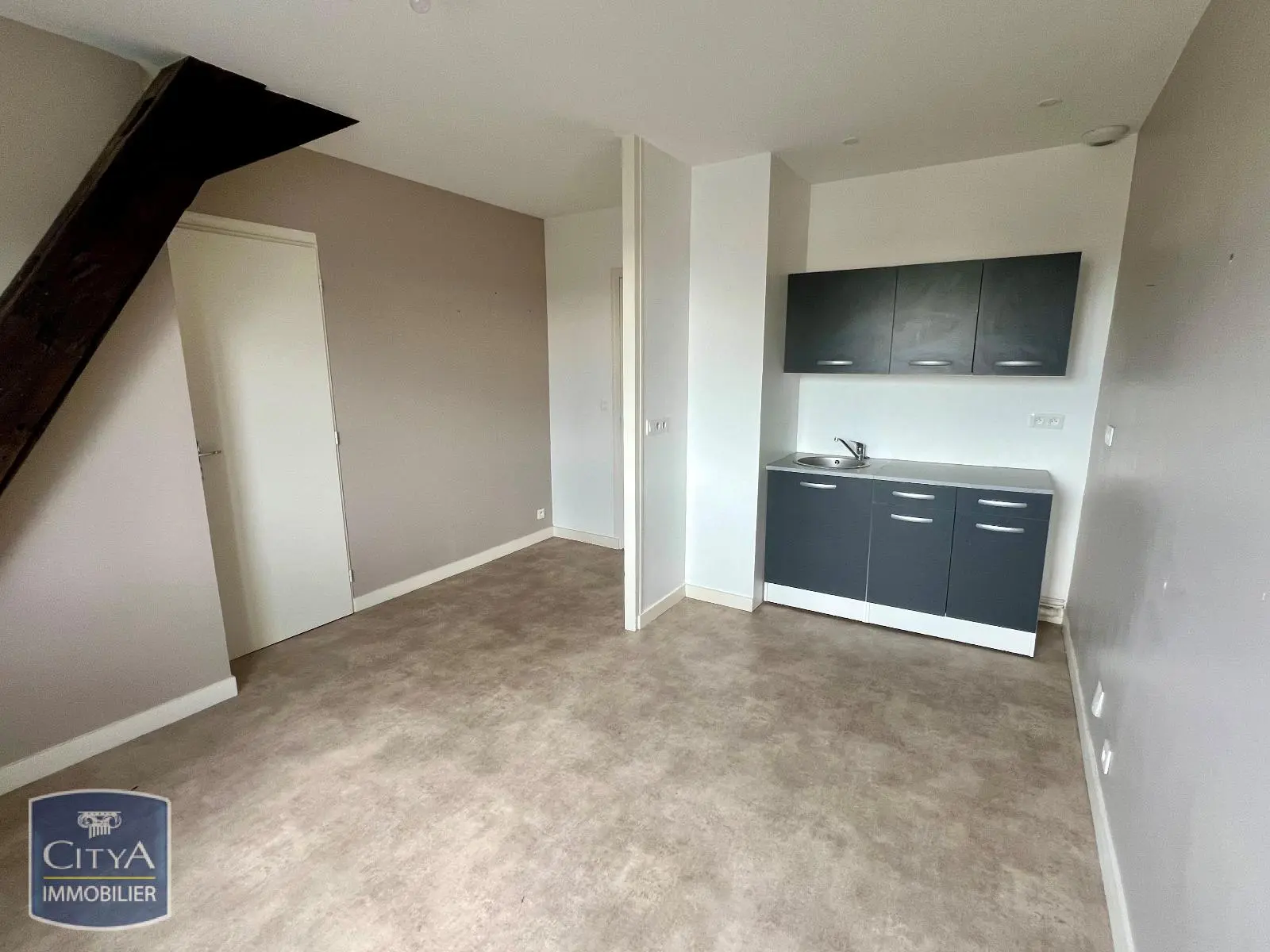 Photo 1 Appartement 2 pièces 28.72m²