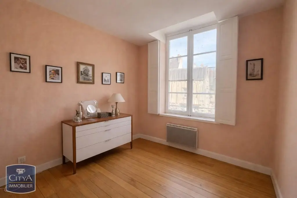 Photo 2 appartement Chinon