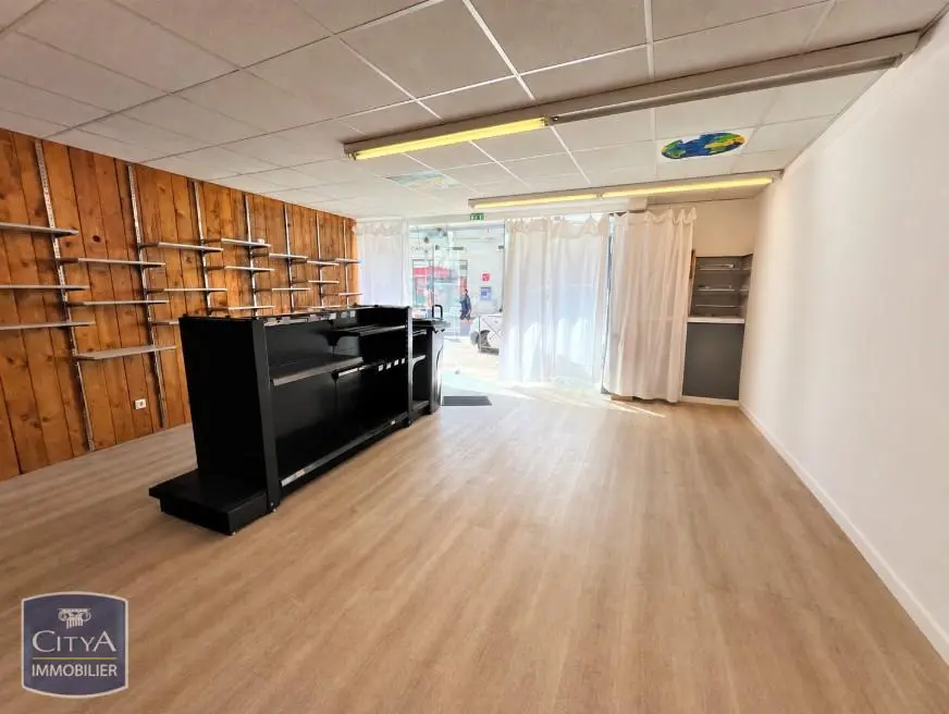 Photo 2 Local Commercial 130m²