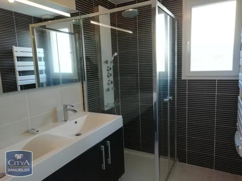 Photo 12 Maison 6 pièces 122m²
