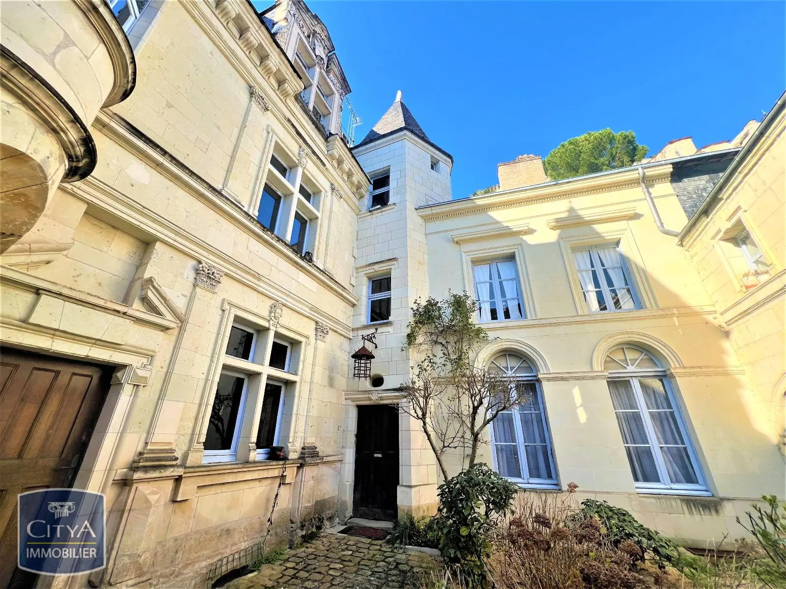 Photo 1 Appartement 1 pièce 32m²