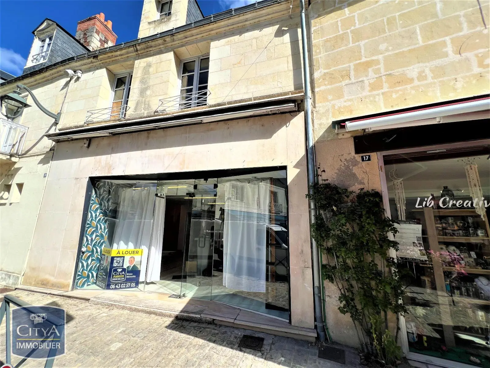 Photo 1 Local Commercial 130m²