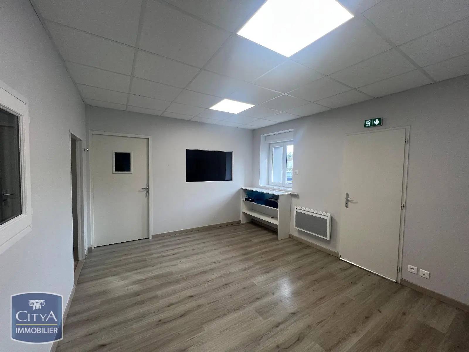 Photo 3 Local Commercial