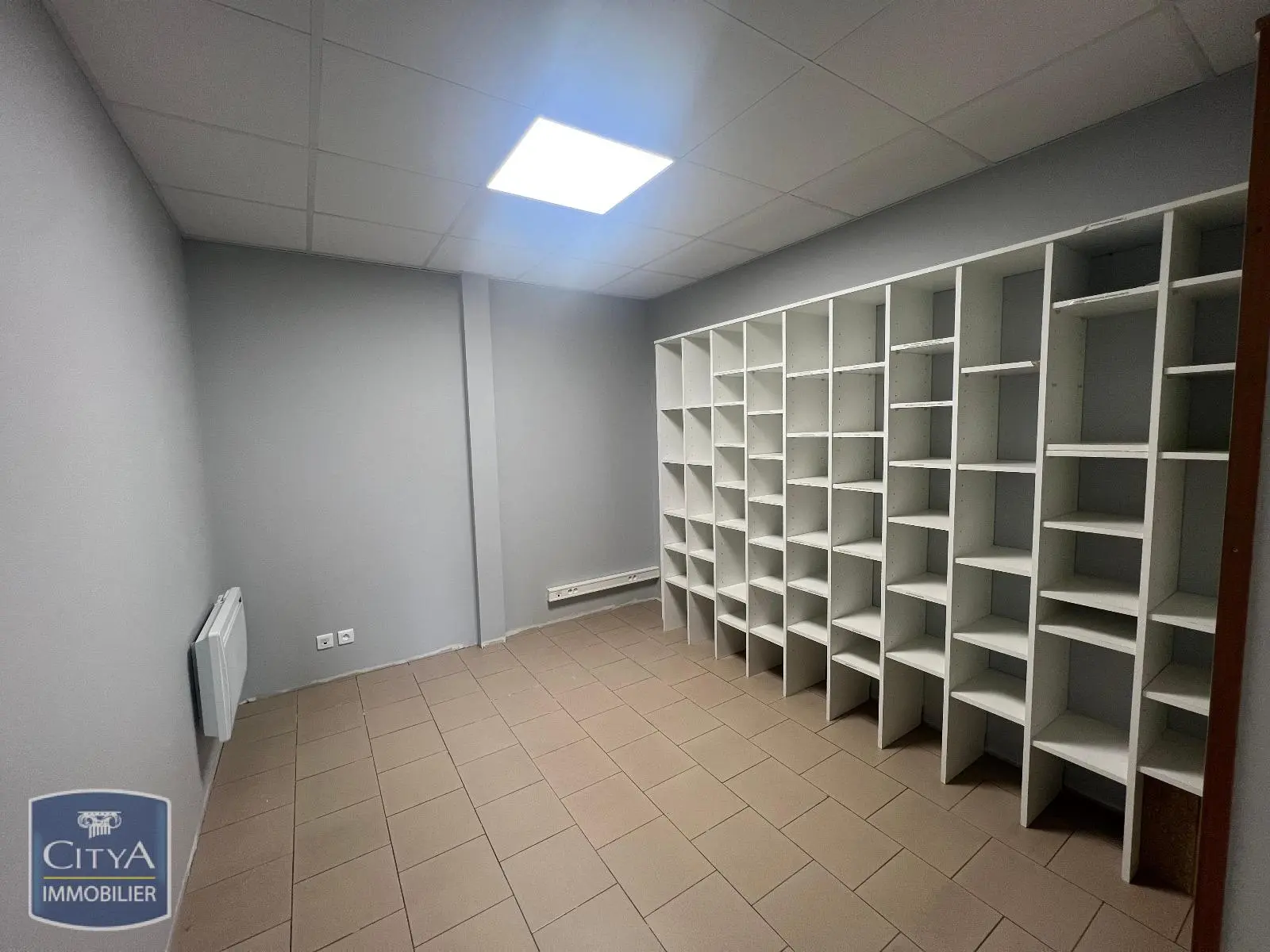 Photo 4 Local Commercial