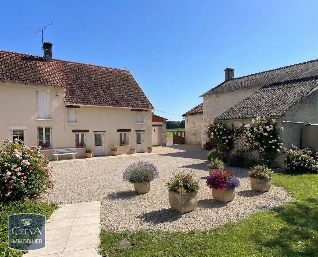 Photo 1 Maison 3 pièces 97.6m²