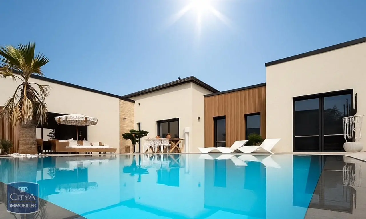 Photo 6 Maison 6 pièces 220m²