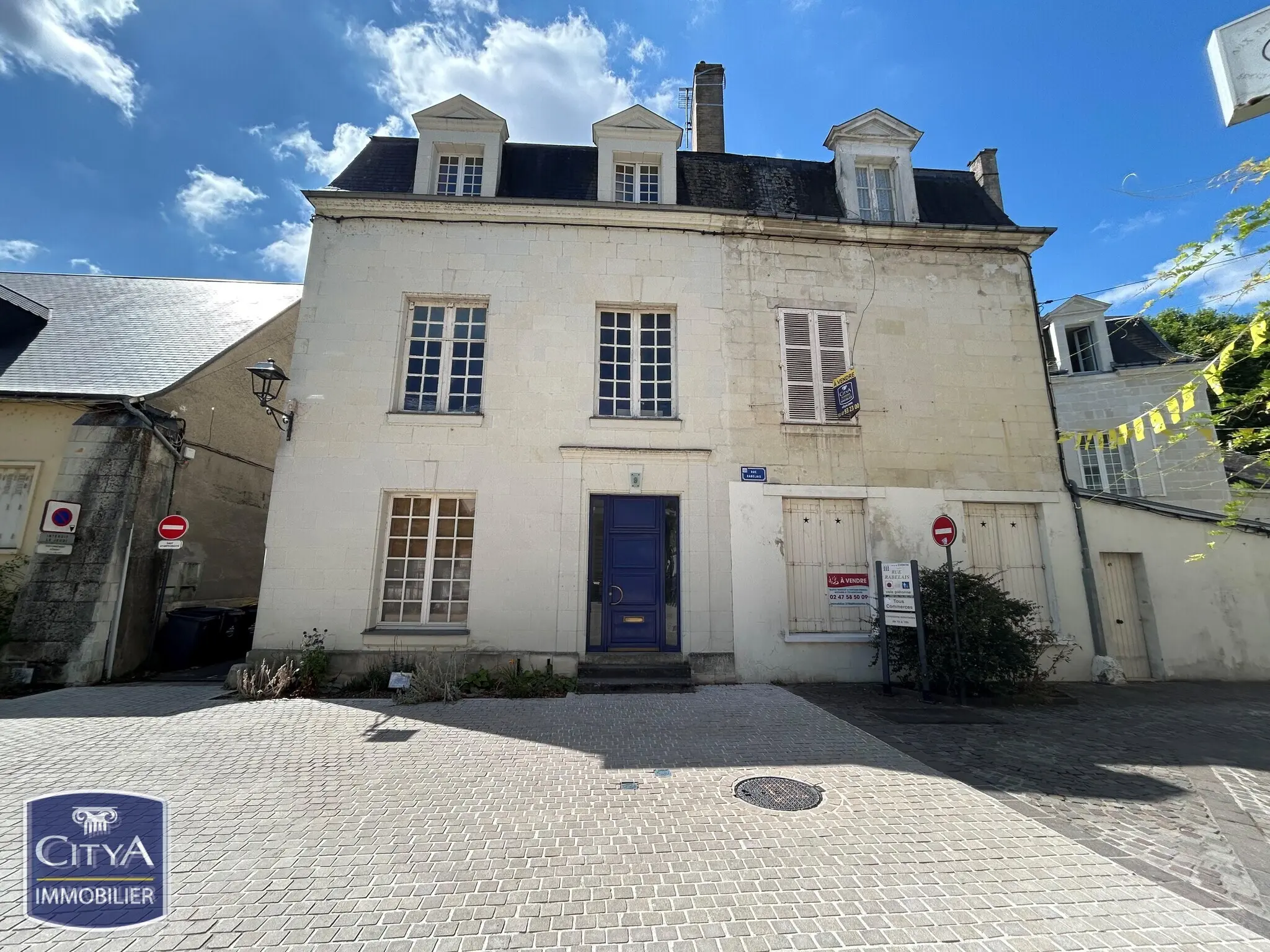 Photo 3 Immeuble 250m²