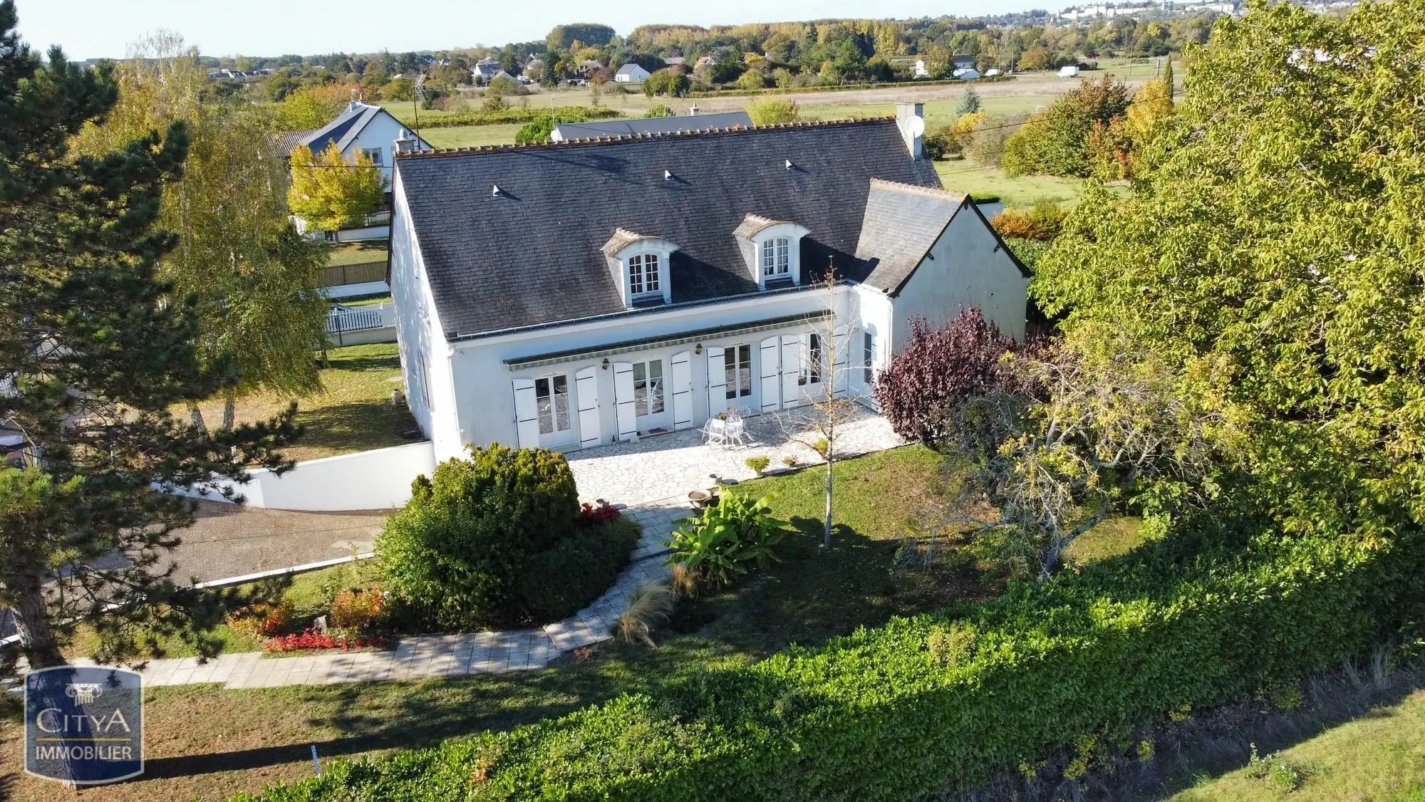 Photo 6 Maison 6 pièces 177m²