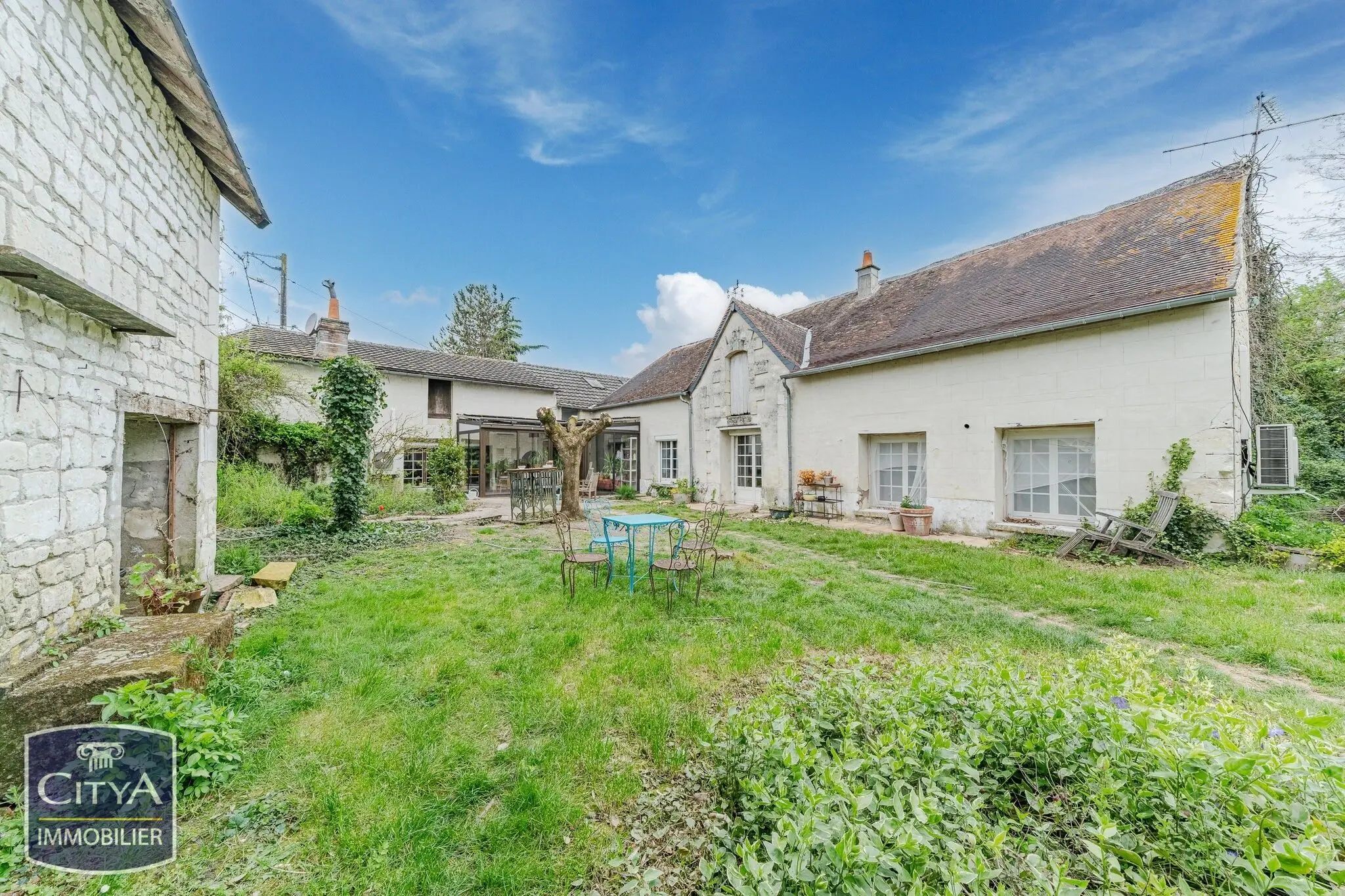 Photo 1 Maison 4 pièces 150m²