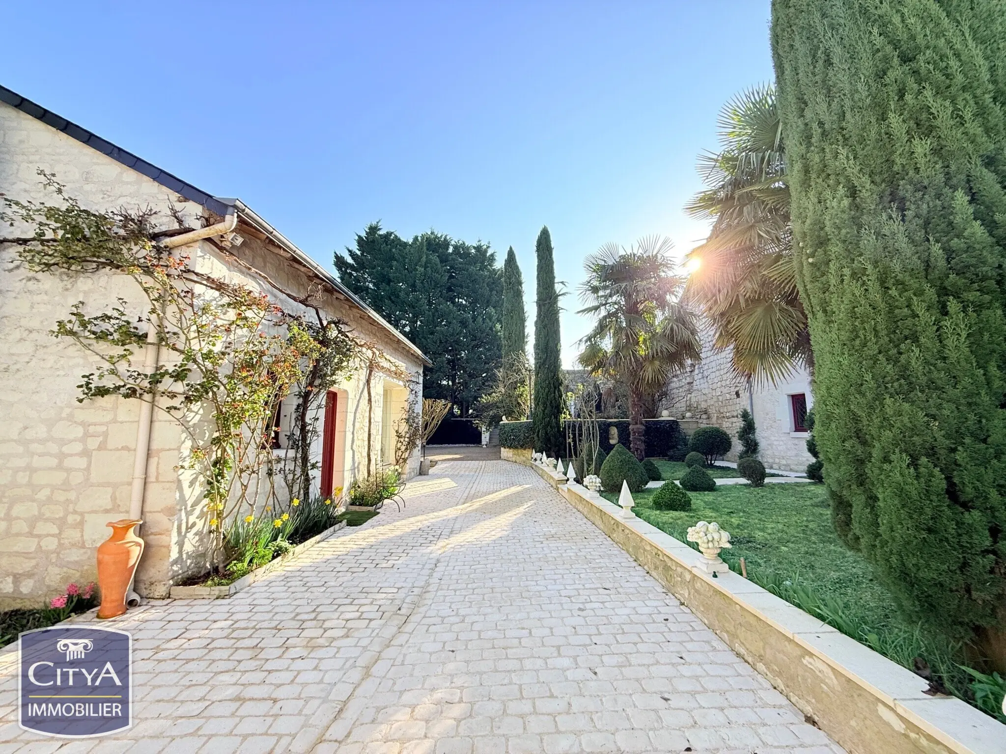 Photo 5 Maison 7 pièces 230m²