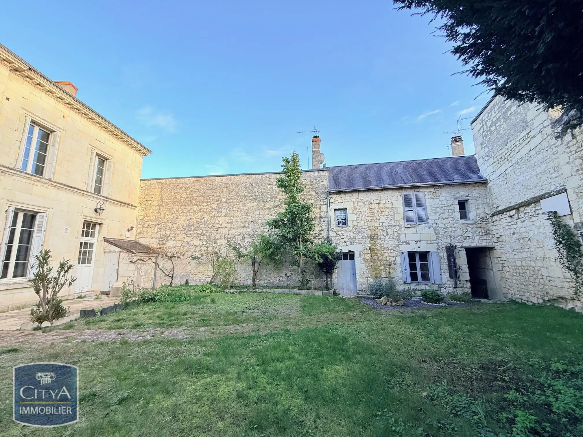 Photo 14 Maison 8 pièces 270m²