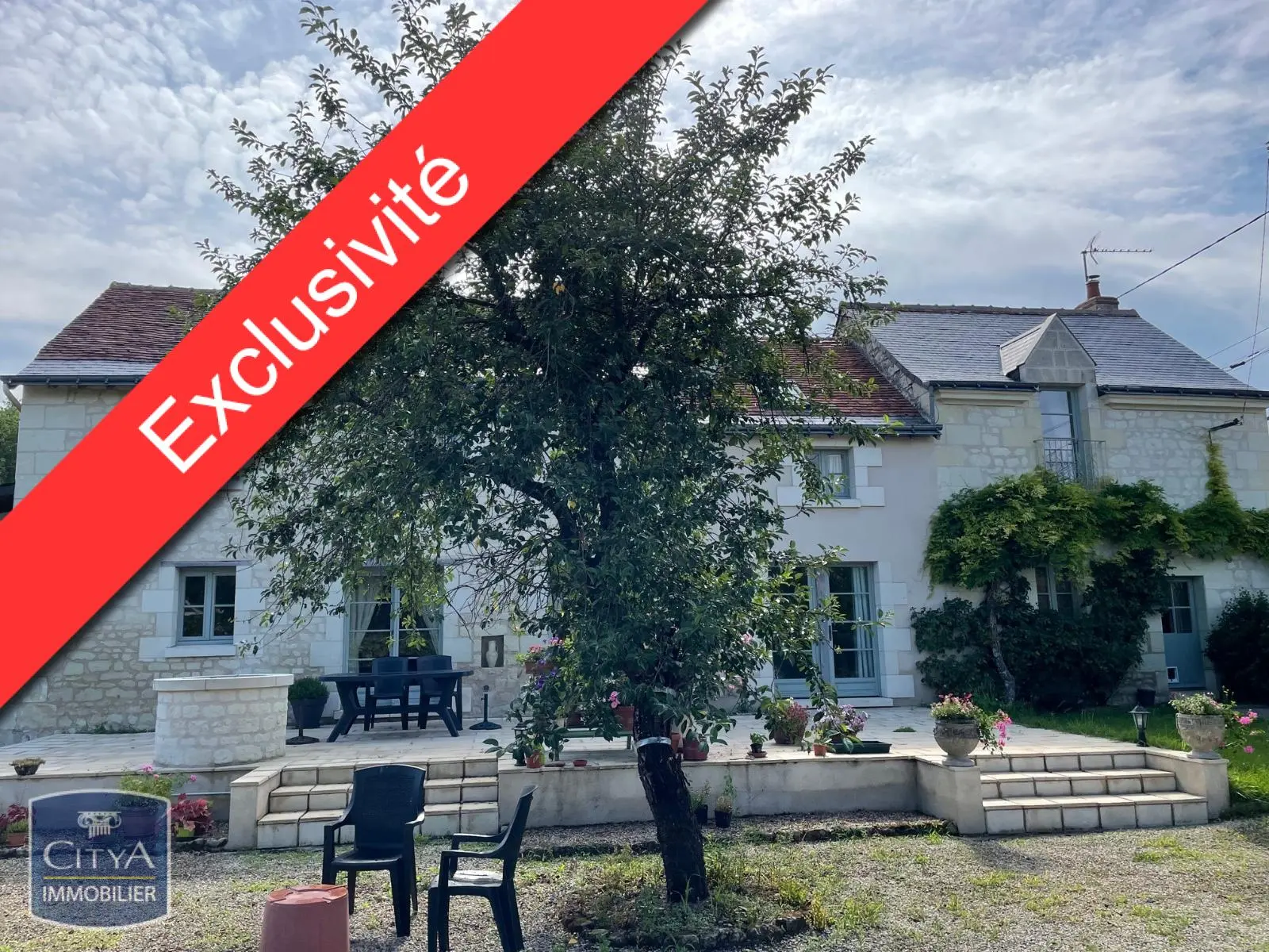 Photo 1 Maison 5 pièces 160m²