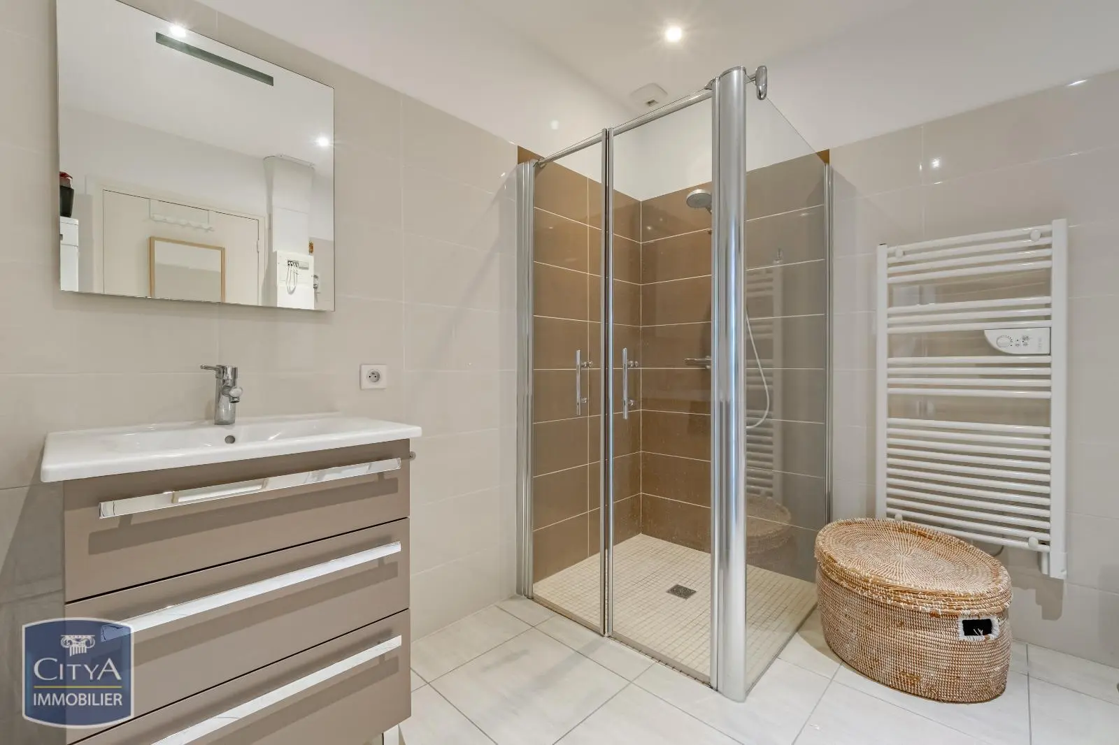 Photo 11 Maison 6 pièces 190m²