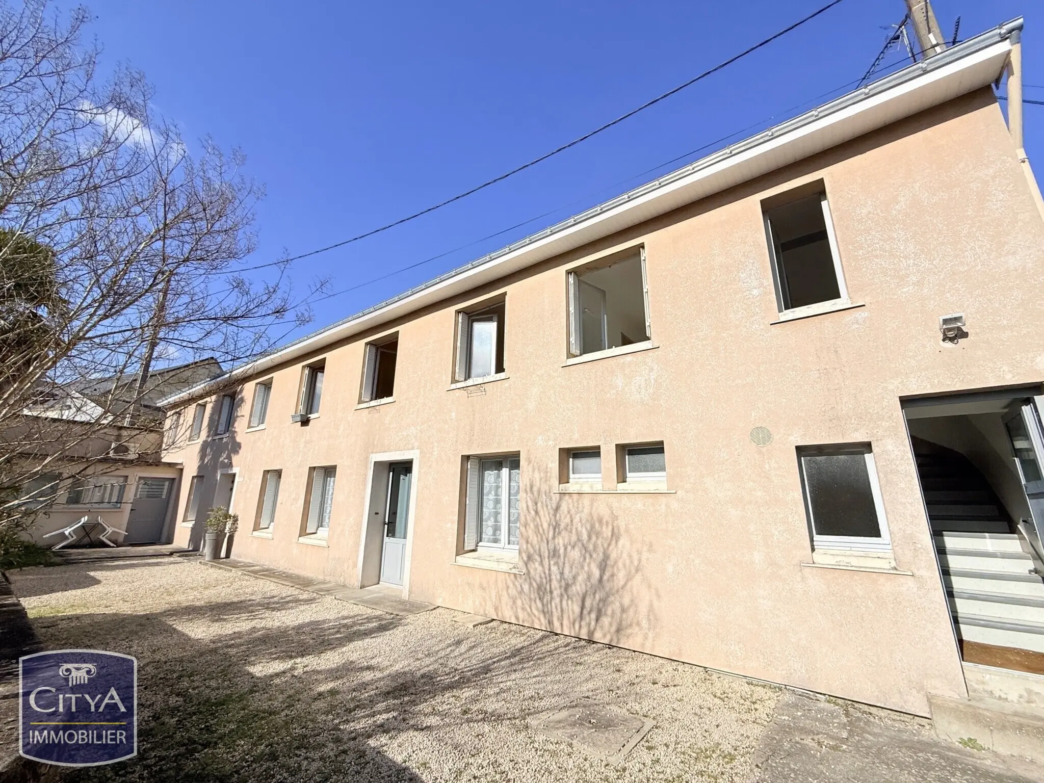 Photo 3 Immeuble 210m²