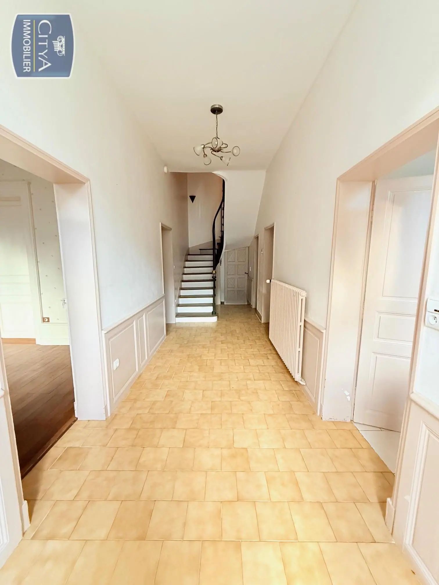 Photo 18 Maison 8 pièces 270m²