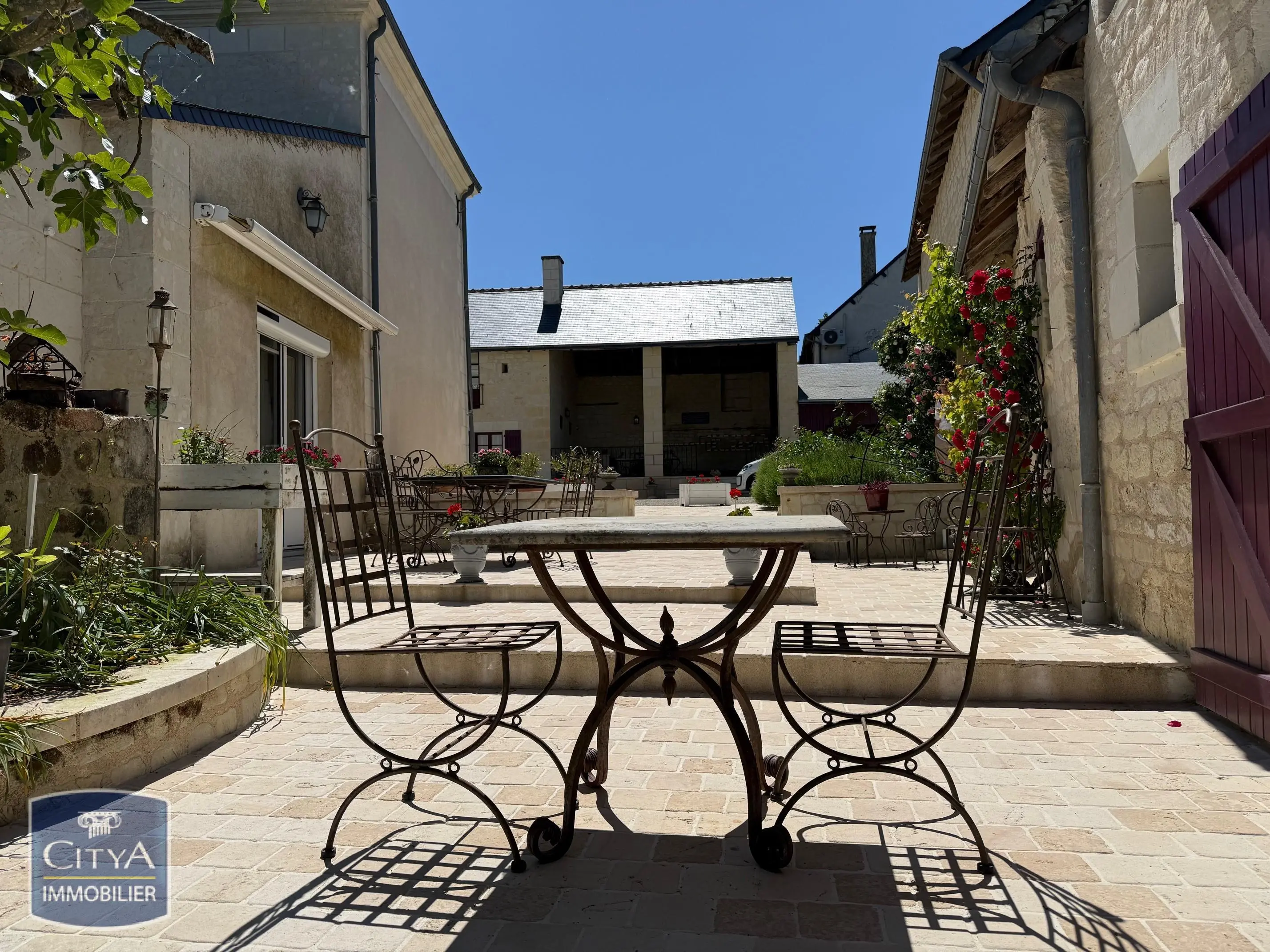 Photo 2 Maison 10 pièces 186m²