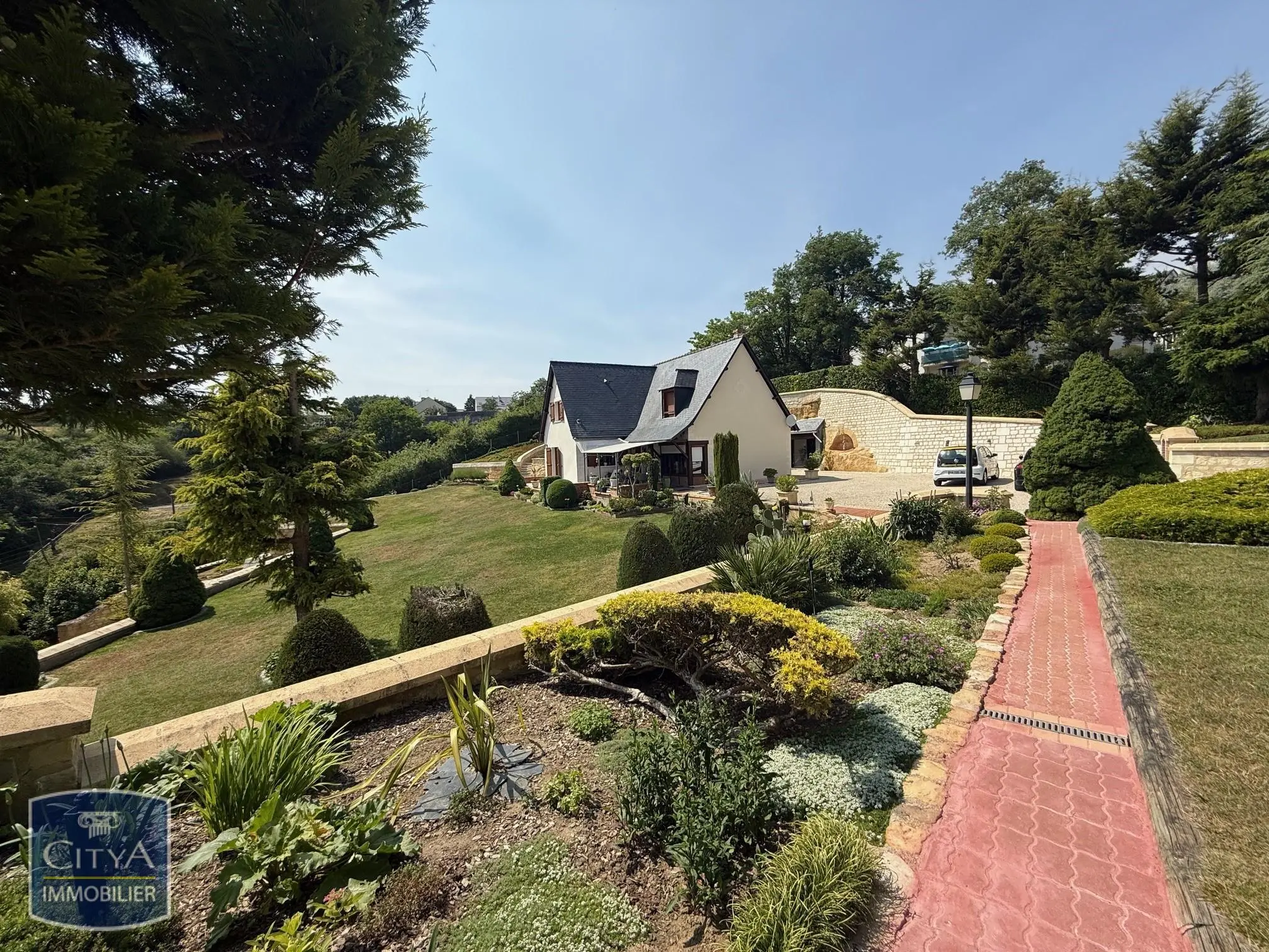 Photo 2 Maison 4 pièces 230m²