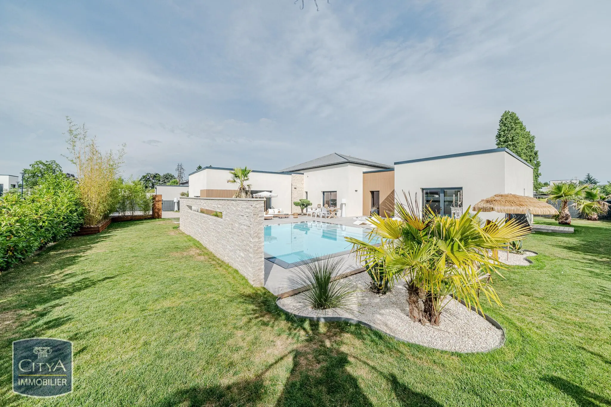 Photo 9 Maison 6 pièces 220m²