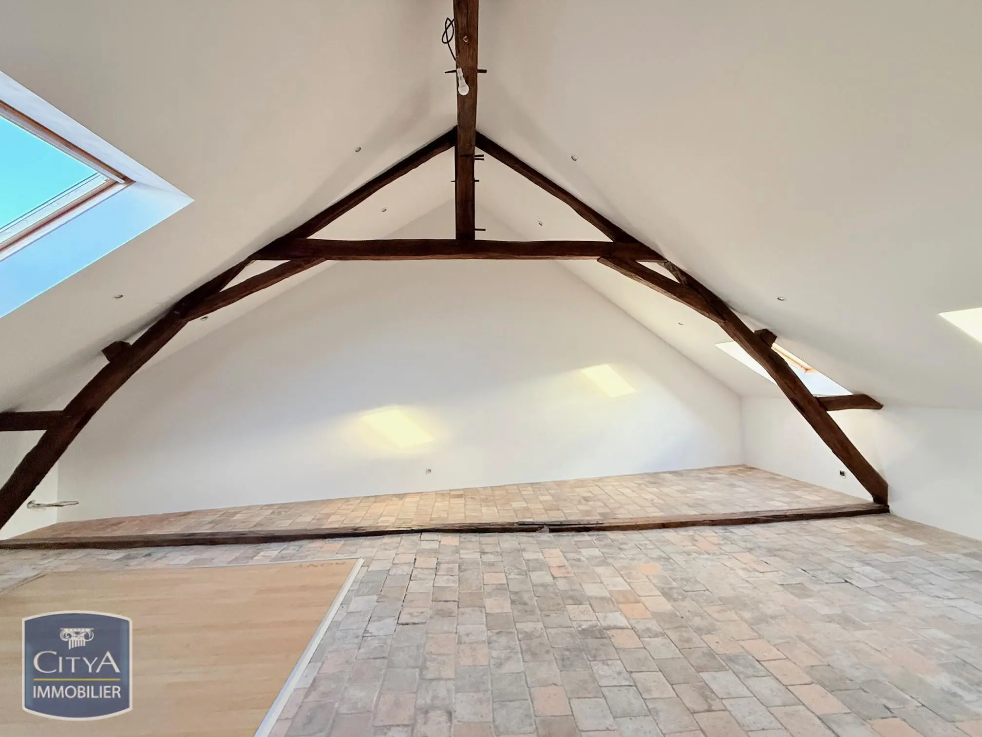 Photo 10 Maison 8 pièces 270m²