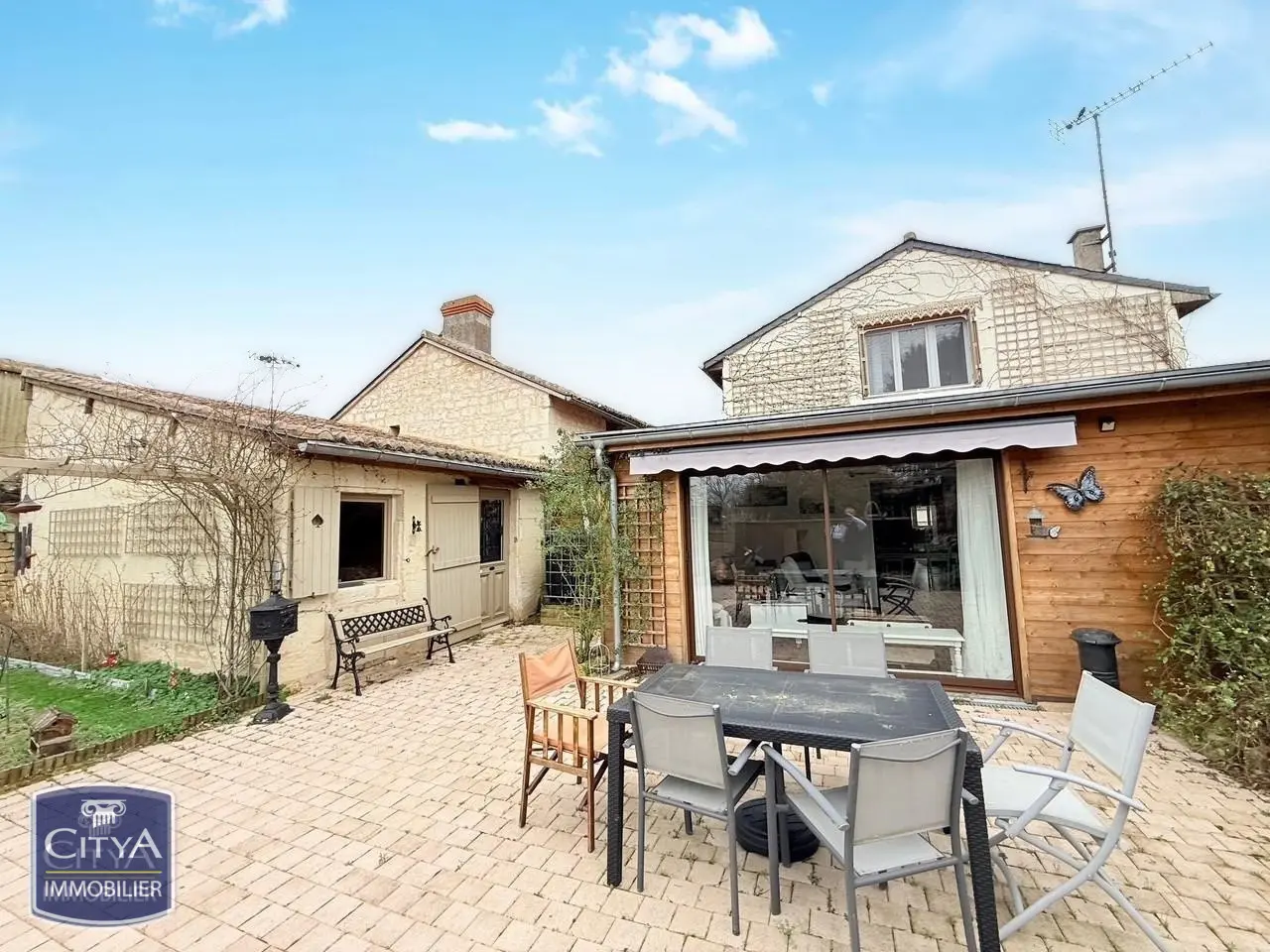 Photo 3 Maison 6 pièces 210m²