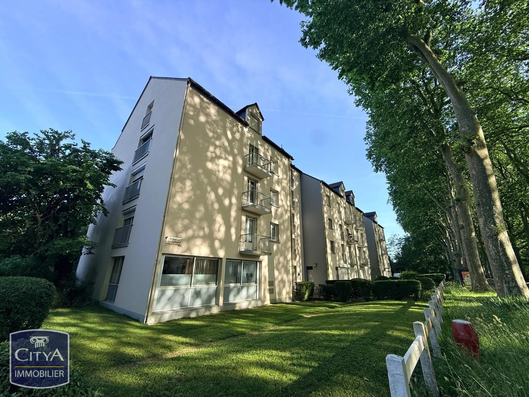 Photo 1 Appartement 1 pièce 31m²
