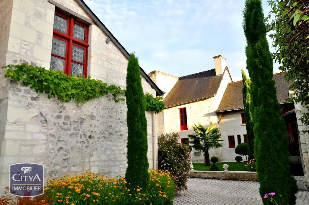 Photo 1 Maison 7 pièces 230m²