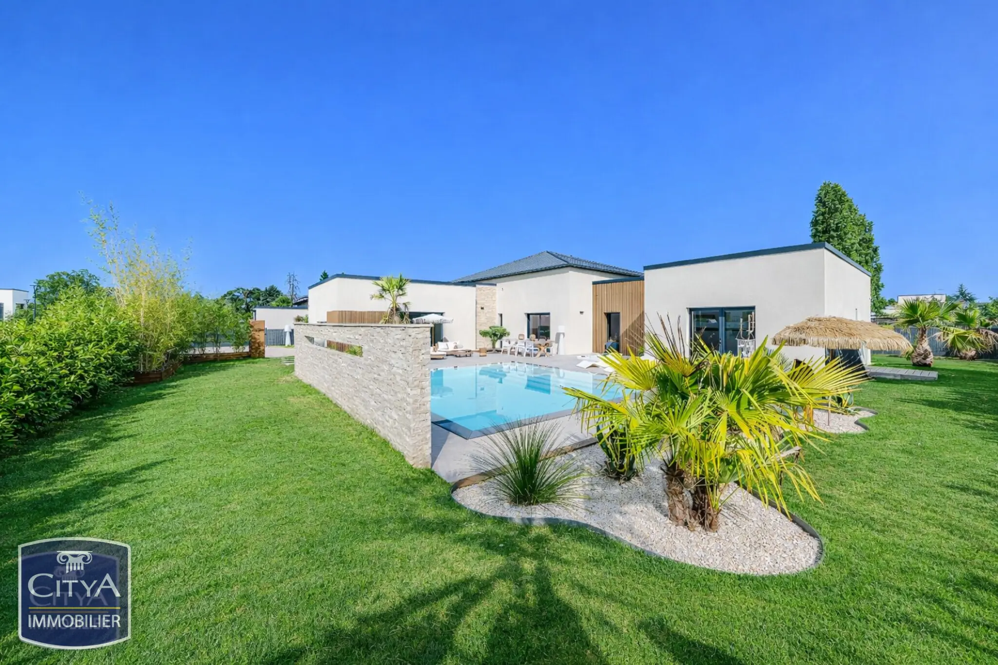 Photo 5 Maison 6 pièces 220m²