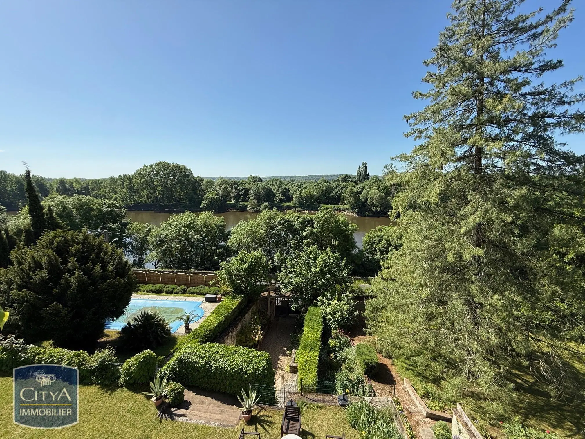 Photo 11 Maison 10 pièces 288m²