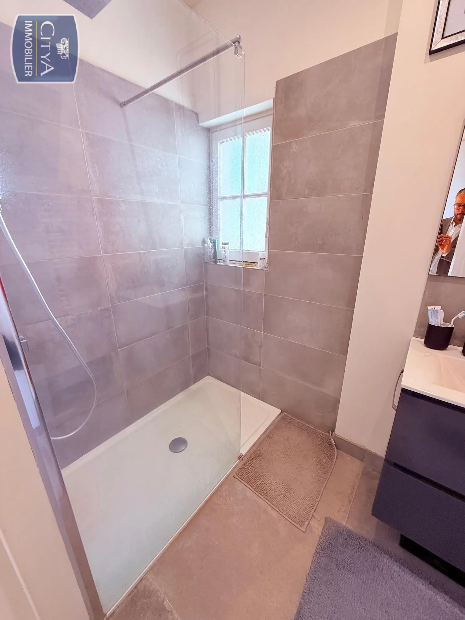 Photo 16 Immeuble 200m²