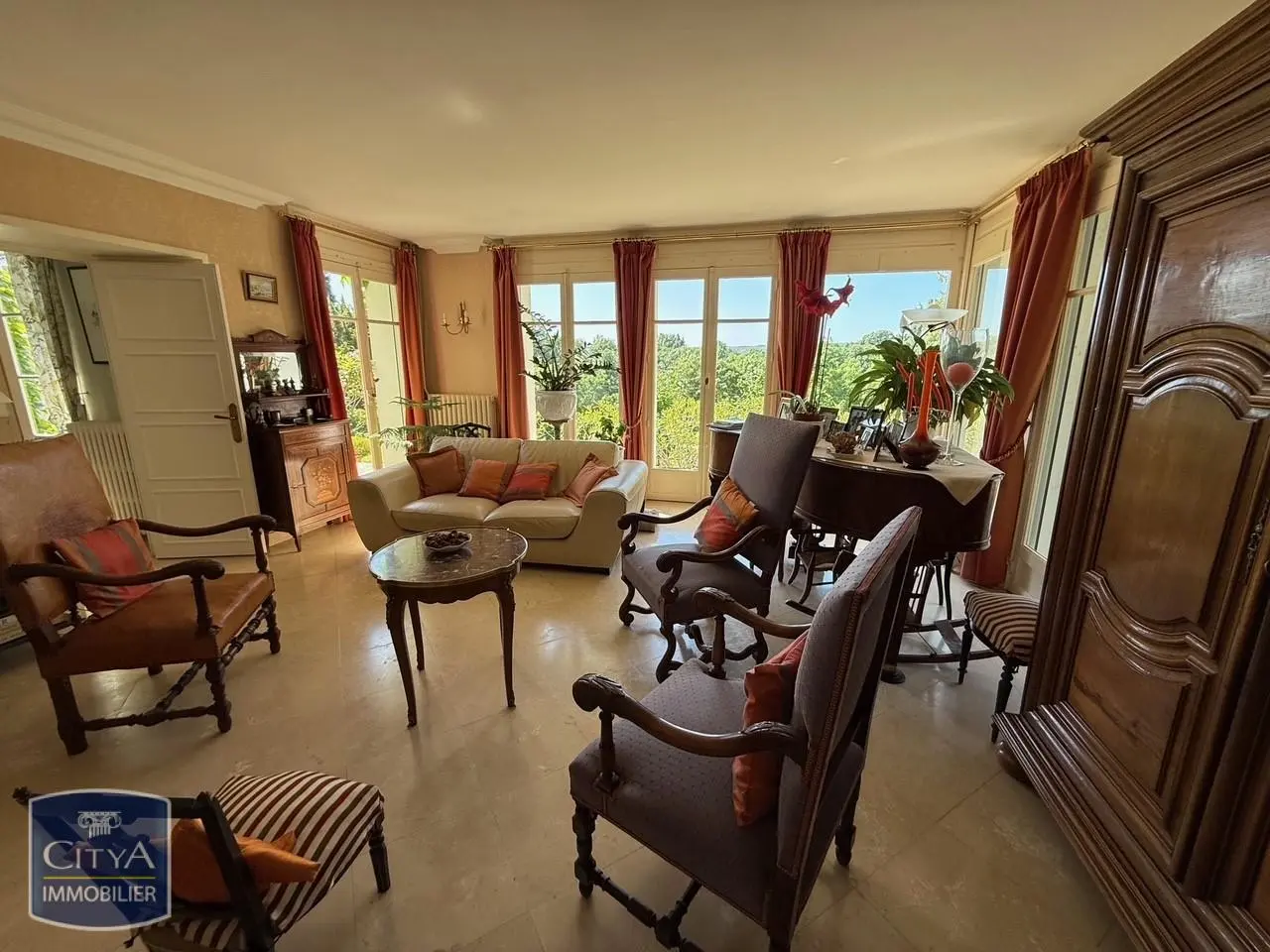 Photo 12 Maison 10 pièces 288m²