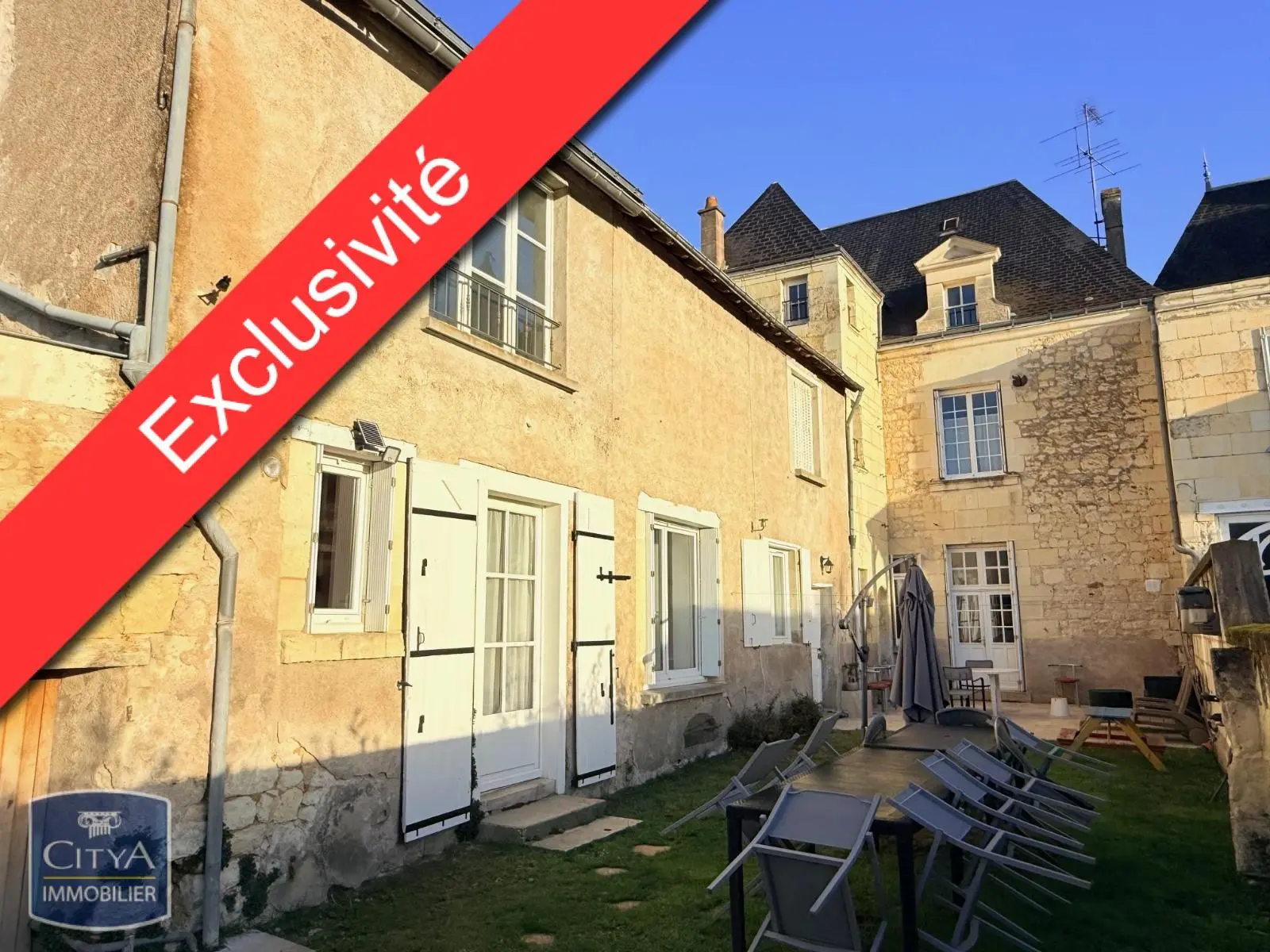 Photo 1 Maison 6 pièces 219m²