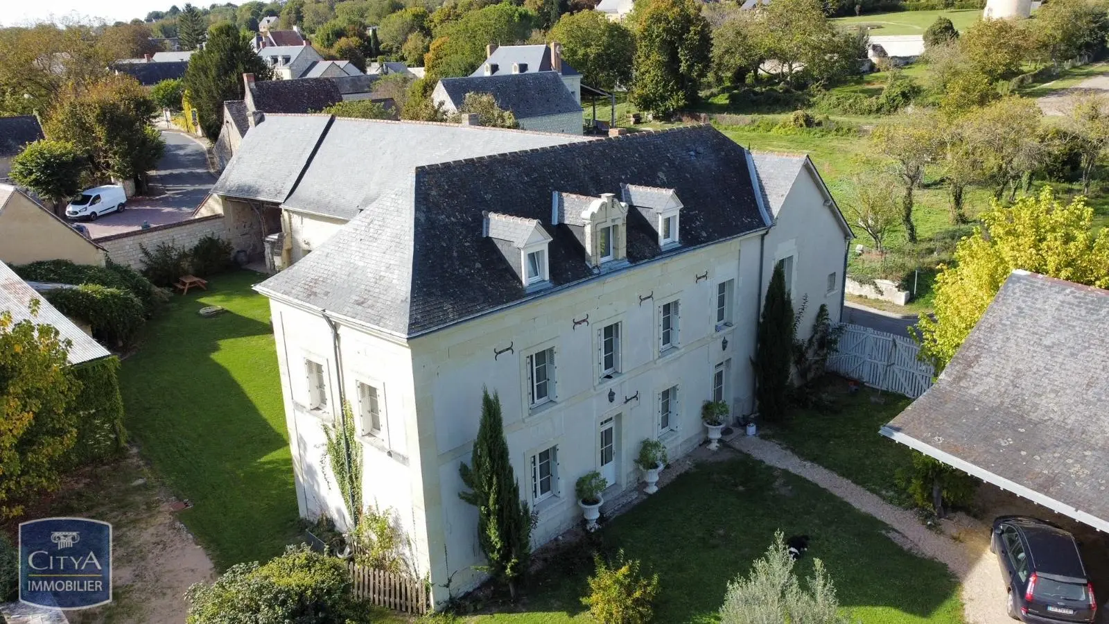 Photo 22 Maison 12 pièces 390m²