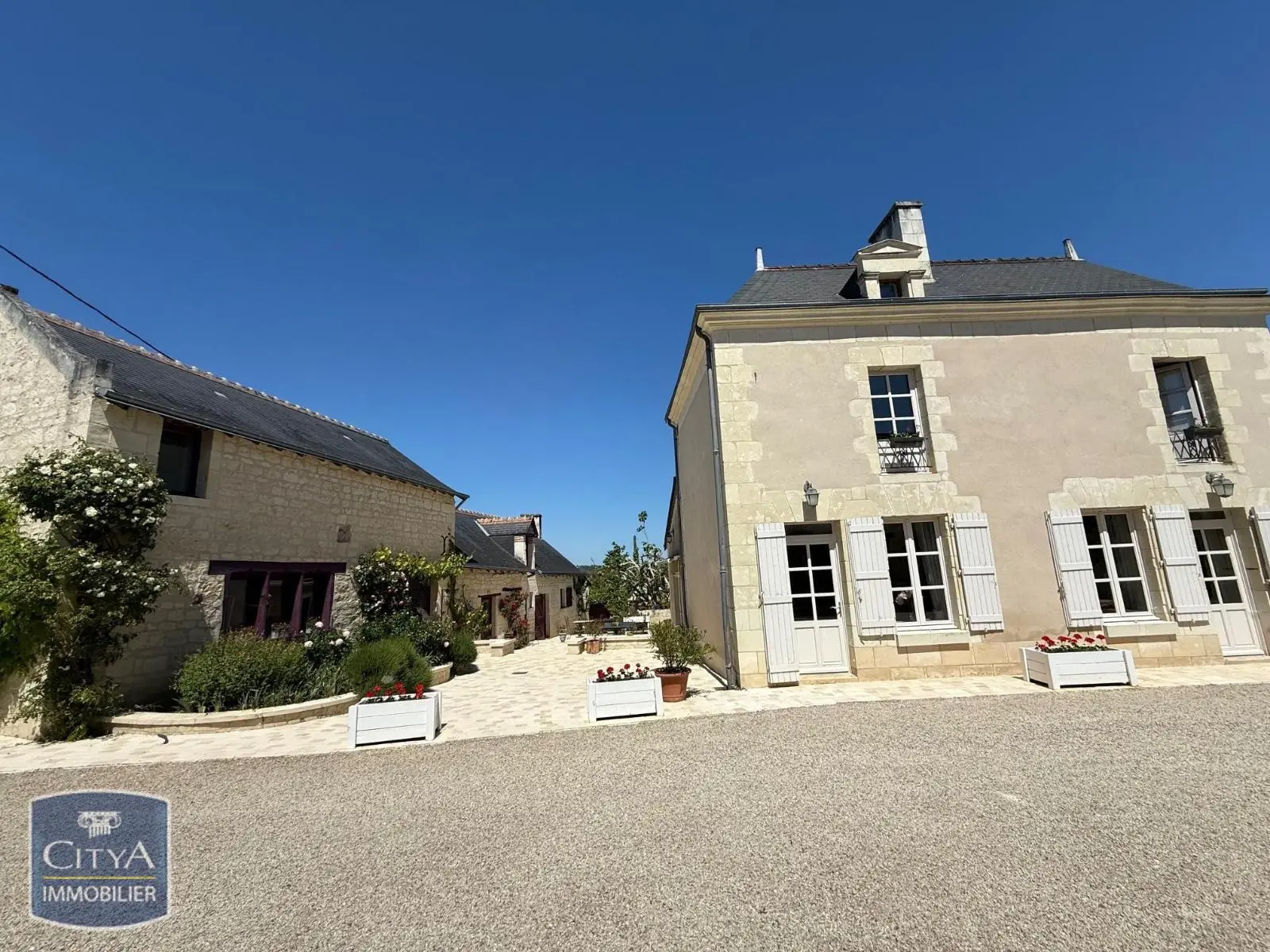Photo 17 Maison 10 pièces 186m²