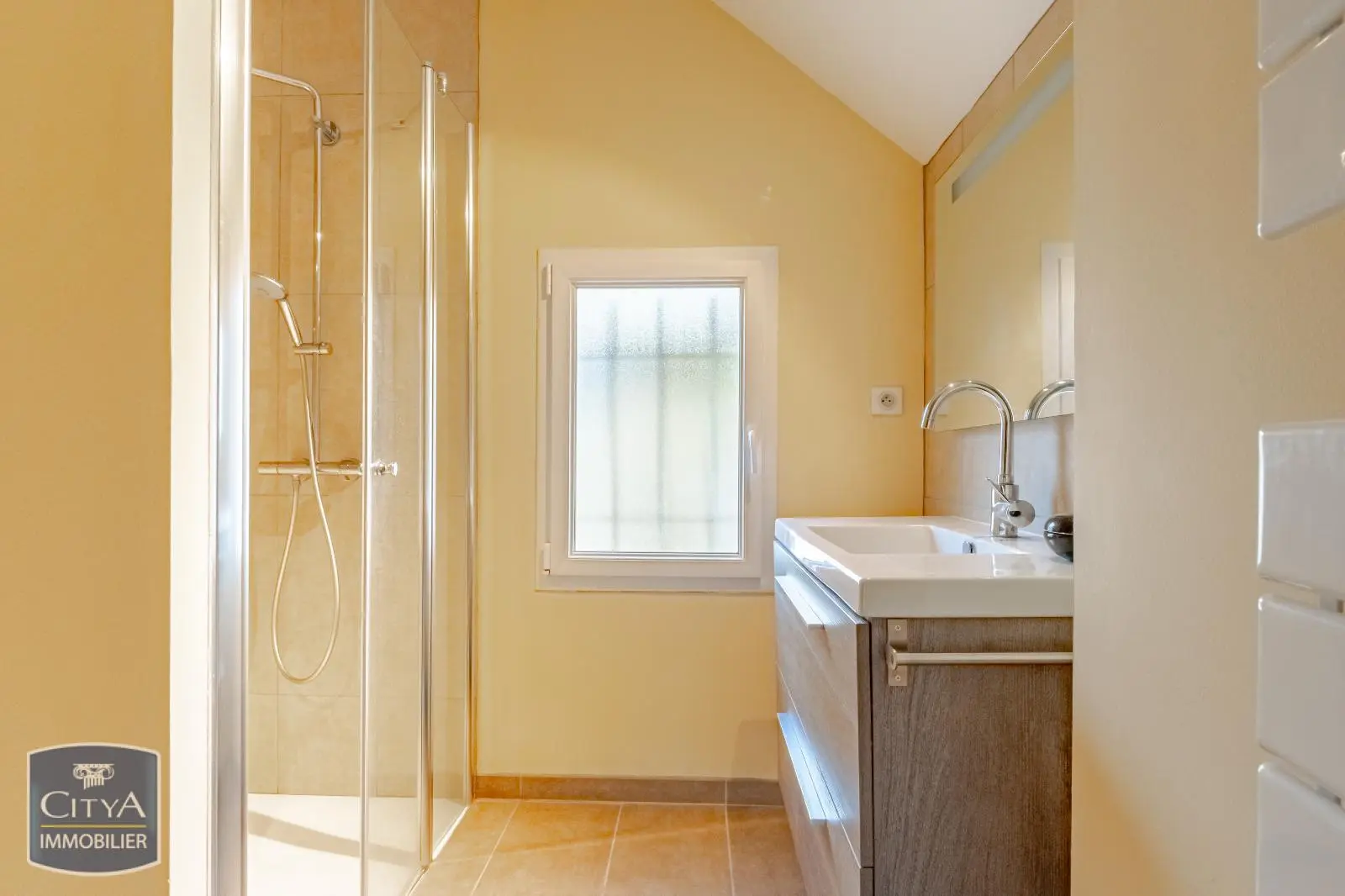 Photo 9 Maison 6 pièces 190m²