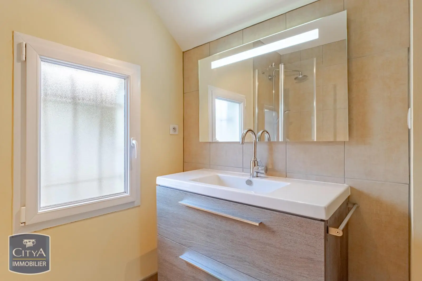 Photo 12 Maison 6 pièces 190m²