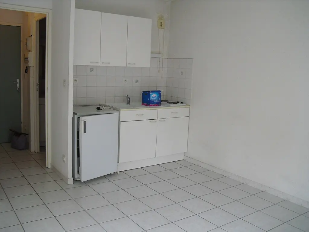 Photo 2 Appartement 1 pièce 20.87m²