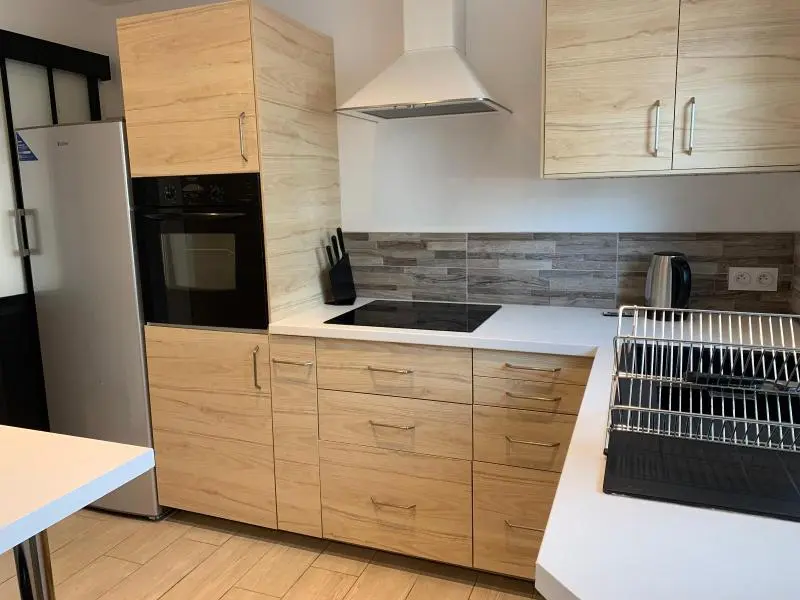 A LOUER T5 MEUBLE AVEC BALCON ANGERS