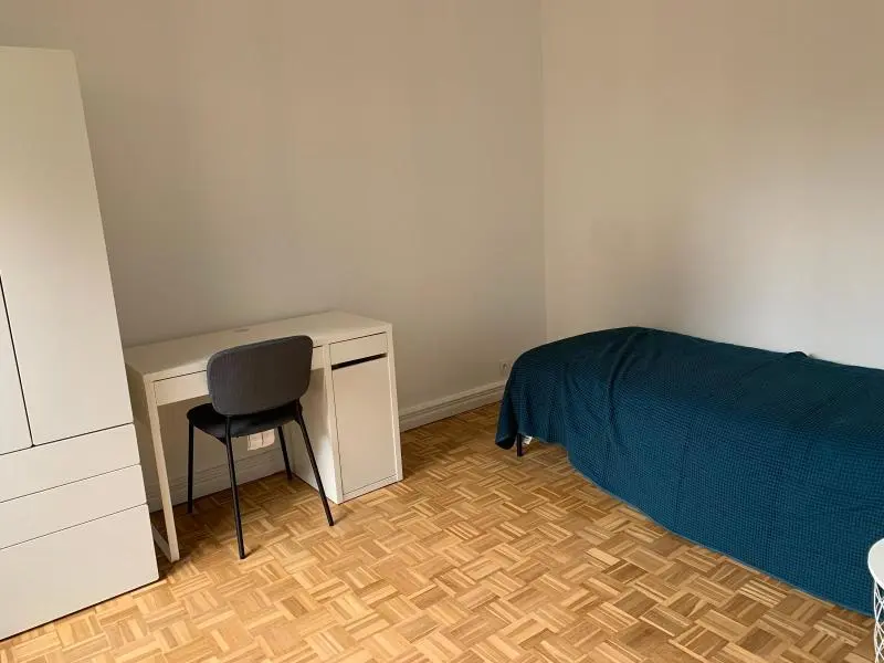 A LOUER T5 MEUBLE AVEC BALCON ANGERS