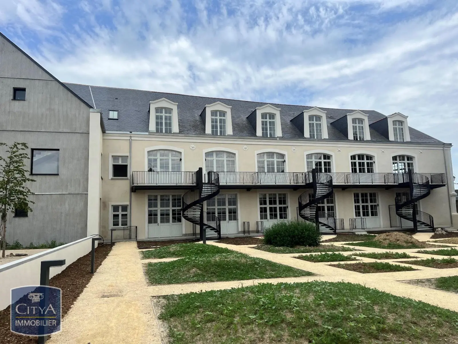 Photo 1 Appartement 1 pièce 36.4m²