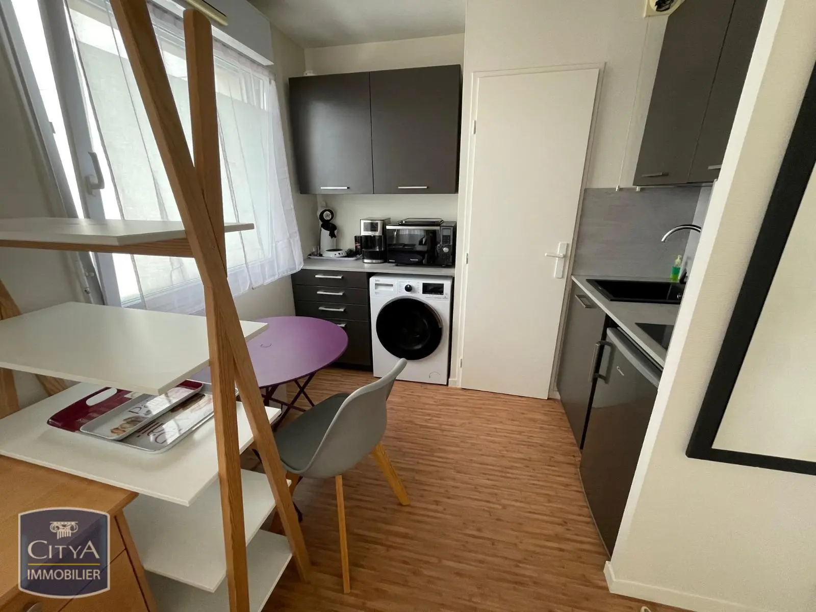 Photo 1 Appartement 1 pièce 23.29m²