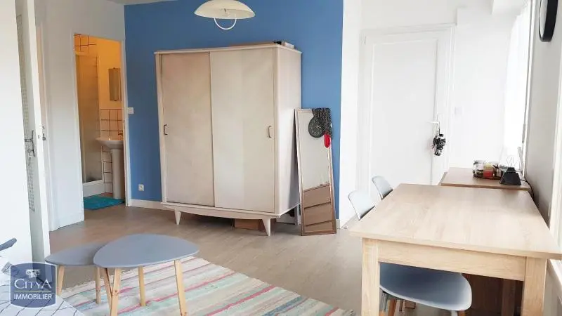 Photo 1 Appartement 1 pièce 24.2m²