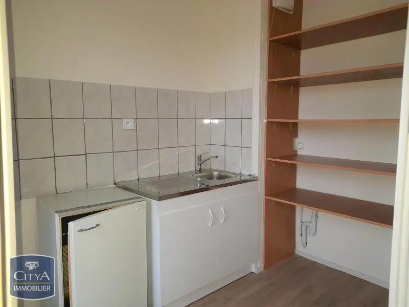 Photo 1 Appartement 1 pièce 31.94m²