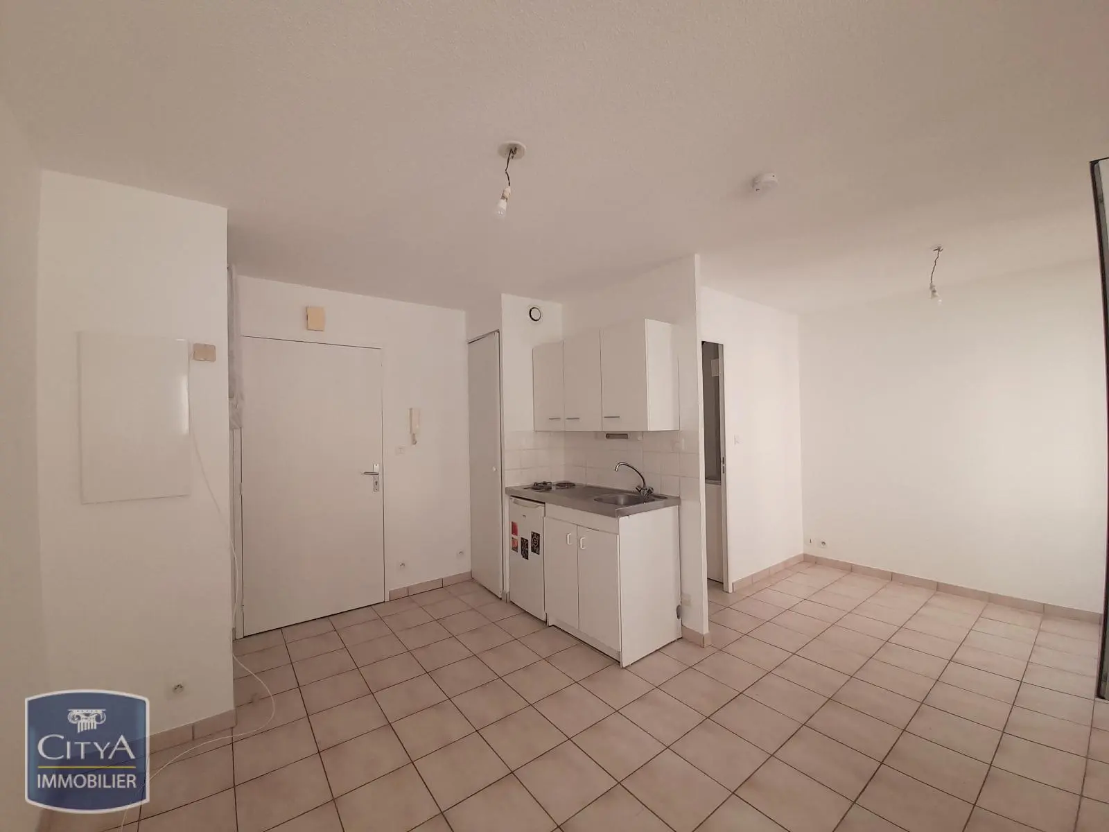 Photo 1 Appartement 1 pièce 23m²