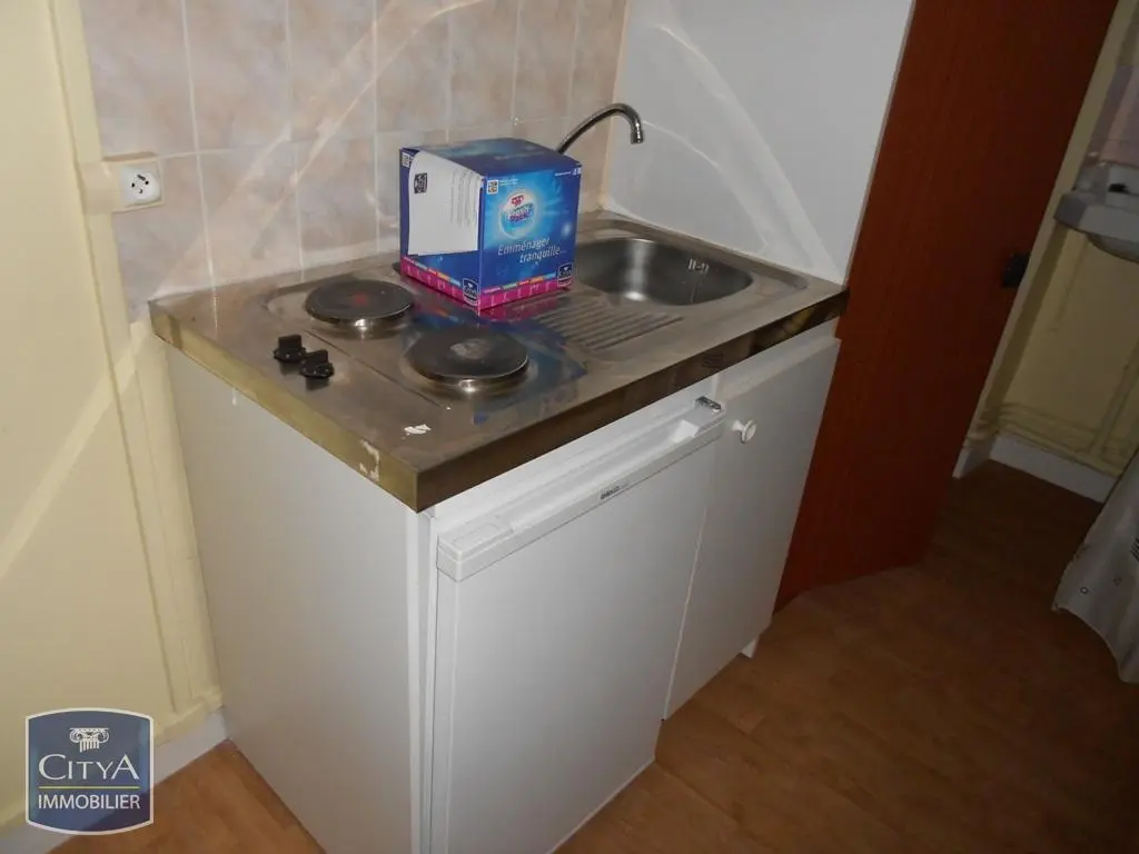 Photo 2 Appartement 1 pièce 9.54m²