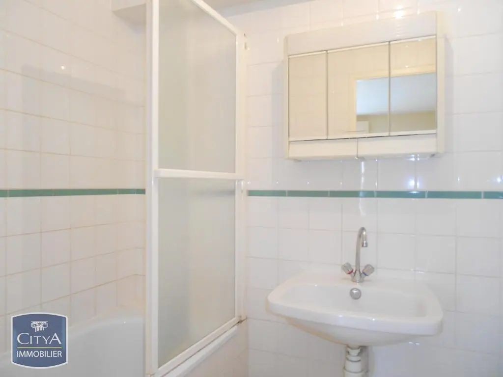 Photo 3 Appartement 1 pièce 22.76m²