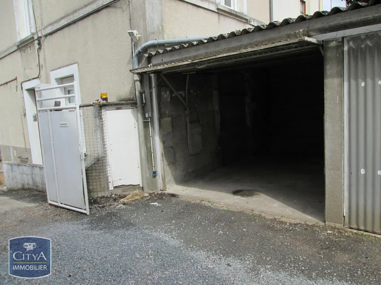 Photo 1 Parking 9m²