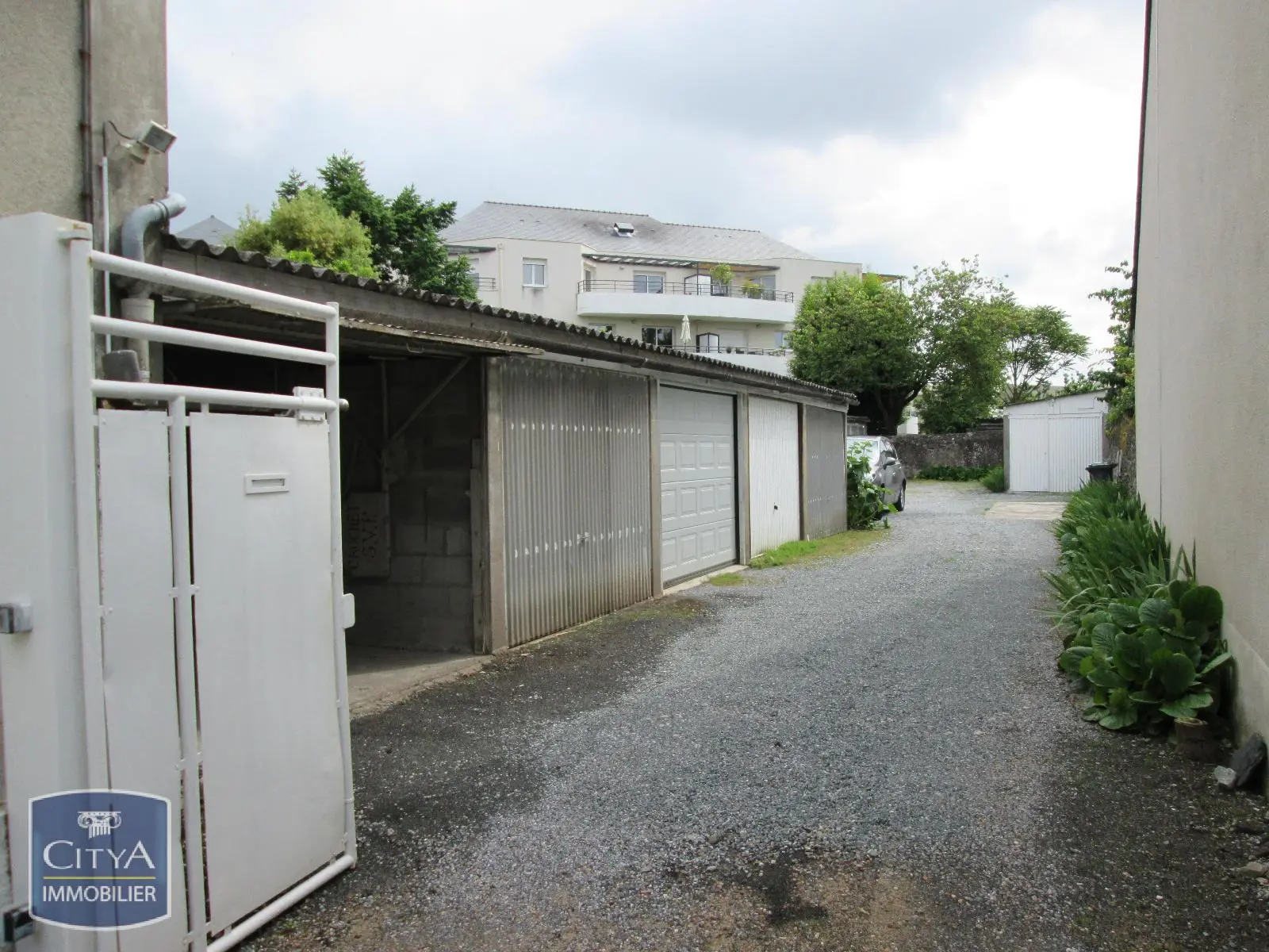 Photo 2 Parking 9m²