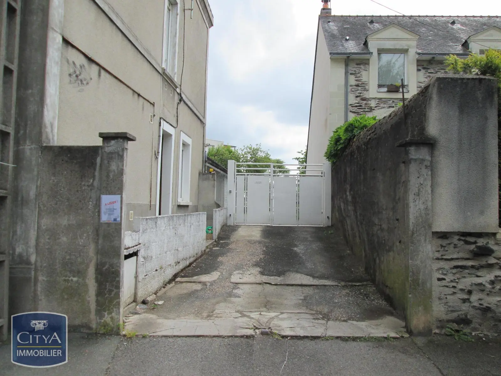 Photo 3 Parking 9m²