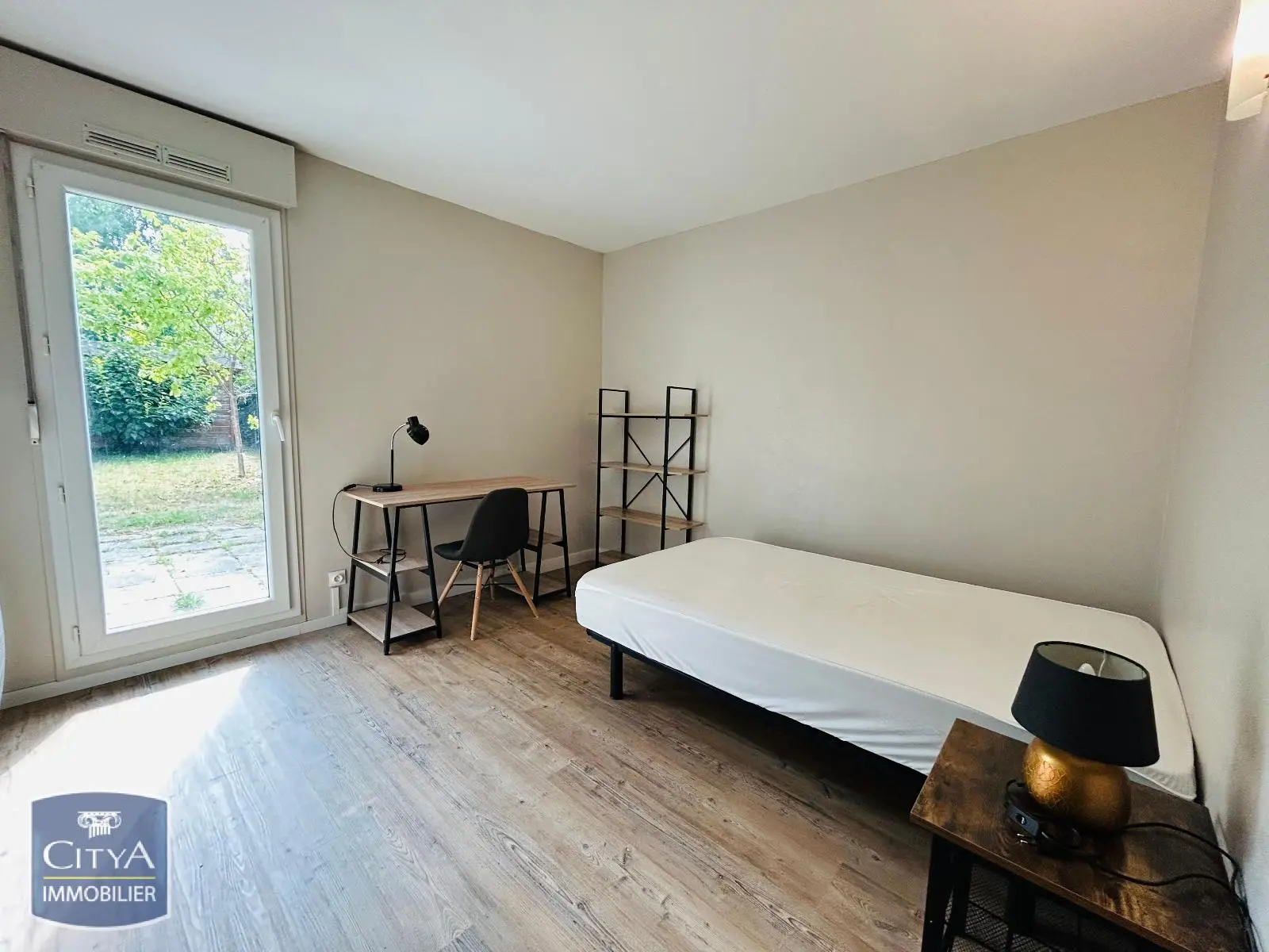 Photo 2 Appartement 1 pièce 17m²