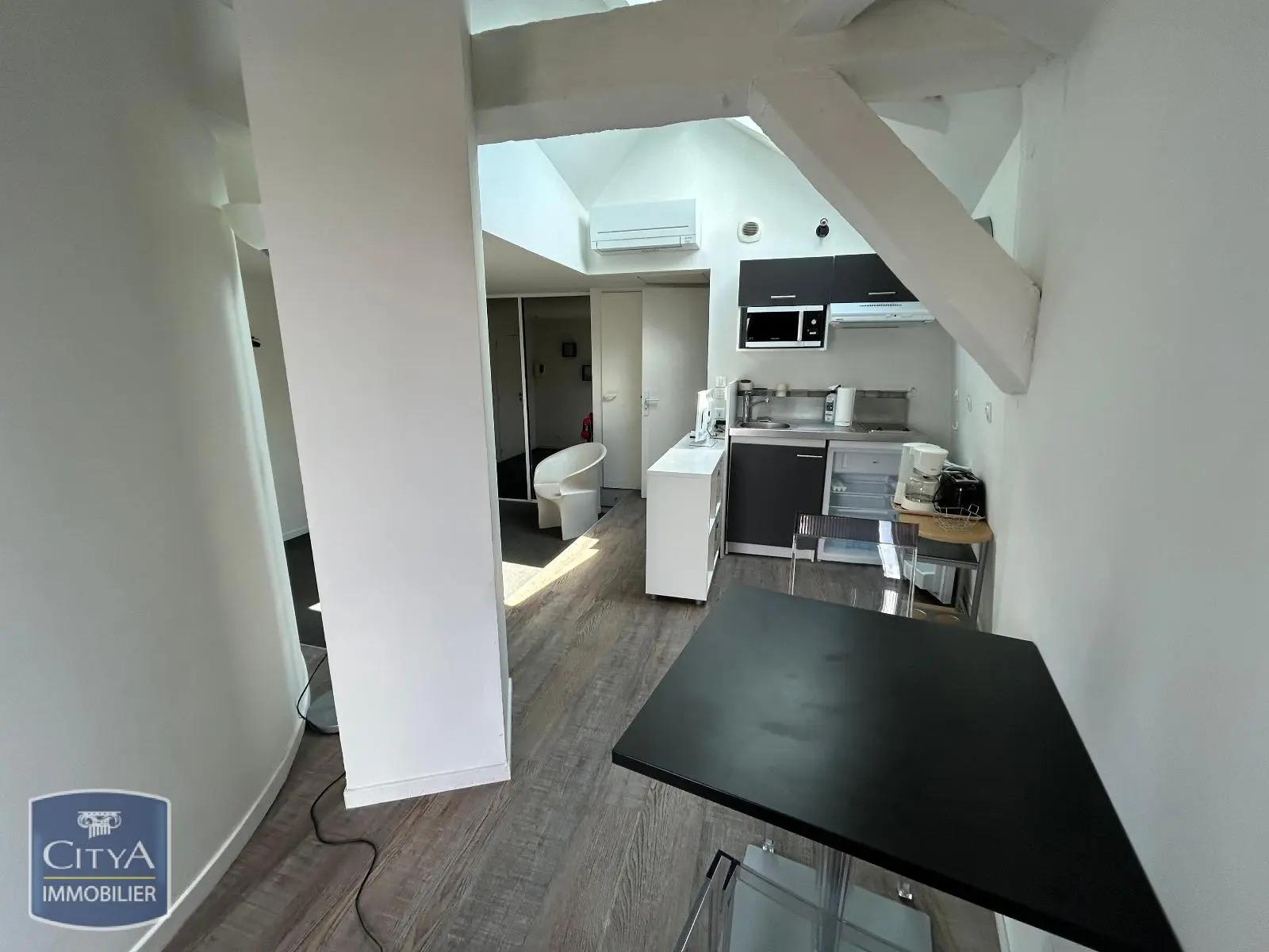 Photo 2 Appartement 1 pièce 26.3m²